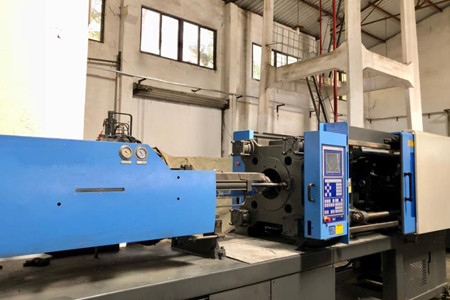 塑料注塑機(jī)