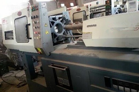 混雙色臥式注塑機的射出速度和壓力參數(shù)如何調(diào)節(jié)?