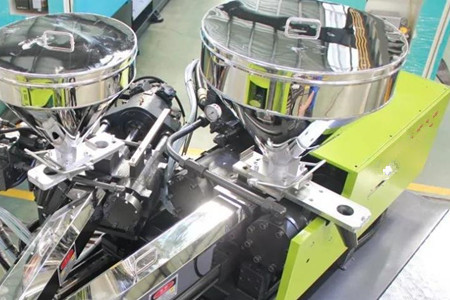 如何選擇混雙色注塑機？看完后漲知識！