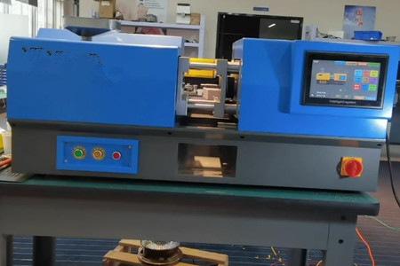 微型注塑機的價格范圍，幾萬元到數(shù)十萬元！